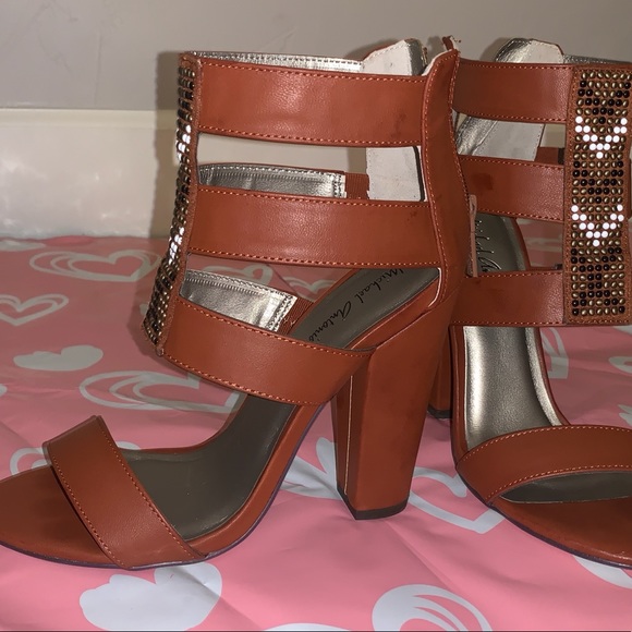 Beaded. Never worn. Open toed.  Chunky heel - Picture 4 of 4